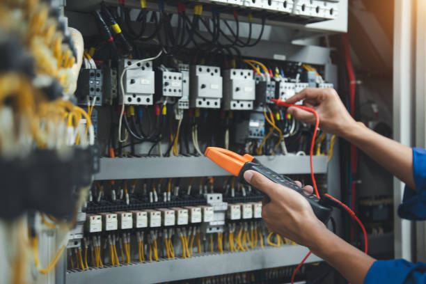 Best Ceiling Fan Installation Electrician  in Des Moines, IA