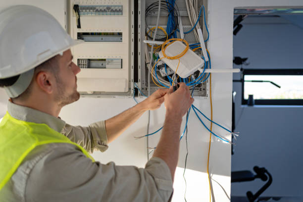 Best Electrical Installation Contractor  in Des Moines, IA